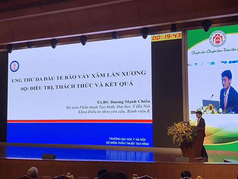 Cùng các bác sĩ bệnh viện K loại bỏ khối u nặng 10kg đeo bám gần 20 năm